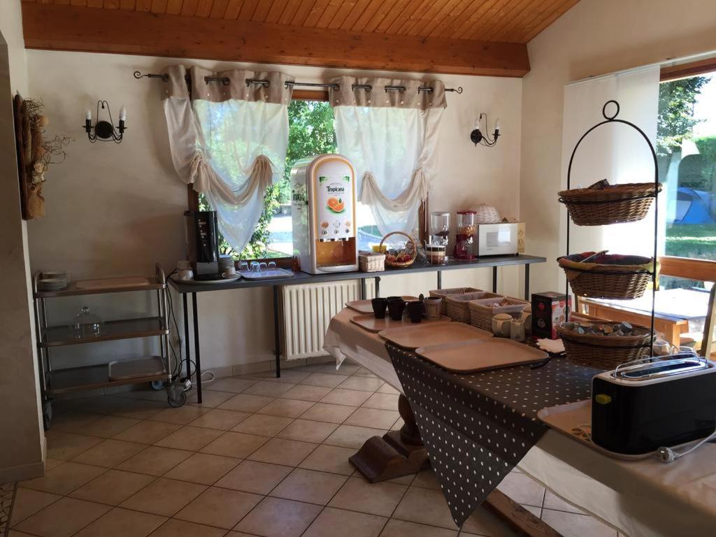 Hotel Etesia Feurs Luaran gambar
